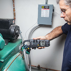 Flir CM85: True Power Clamp Meter - Image 2