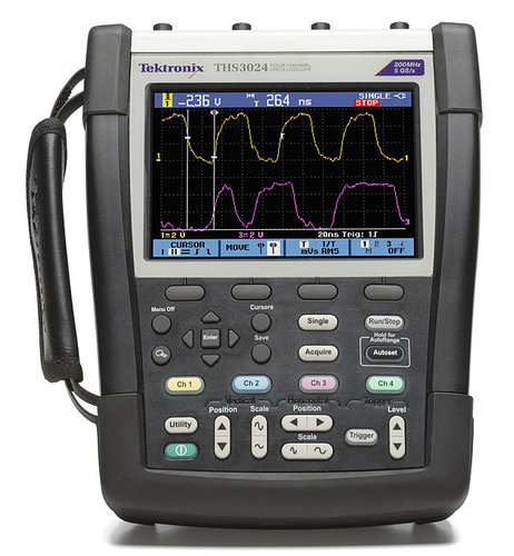 Tektronix THS3024: 200MHz 4 Channel, Handheld Oscilloscope